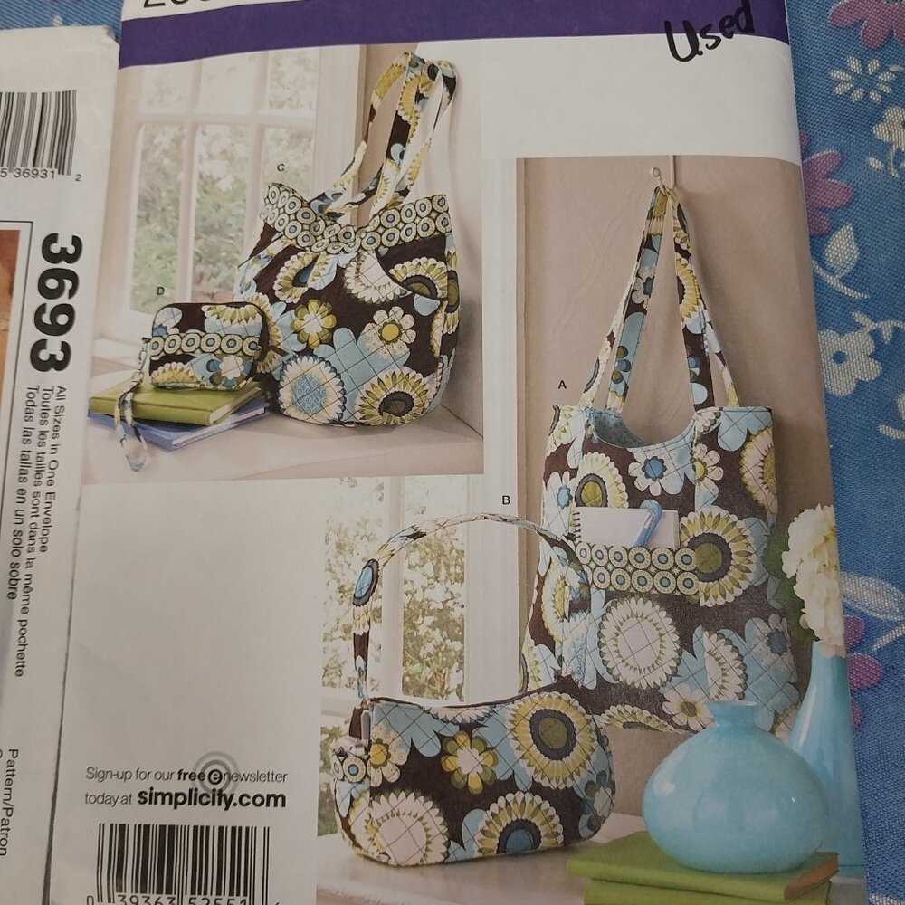 3060 Lot of 4 Crafty Bag Sewing Pattern's. - Picture 3 of 5